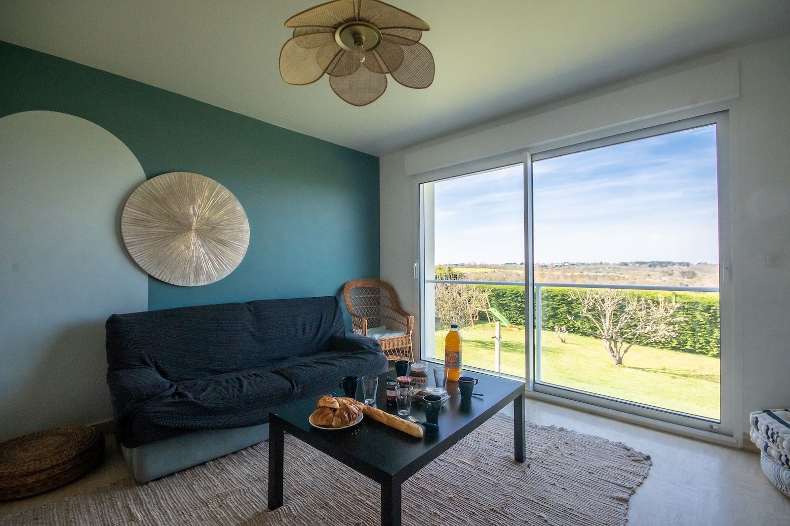 Salon : autre angle du séjour